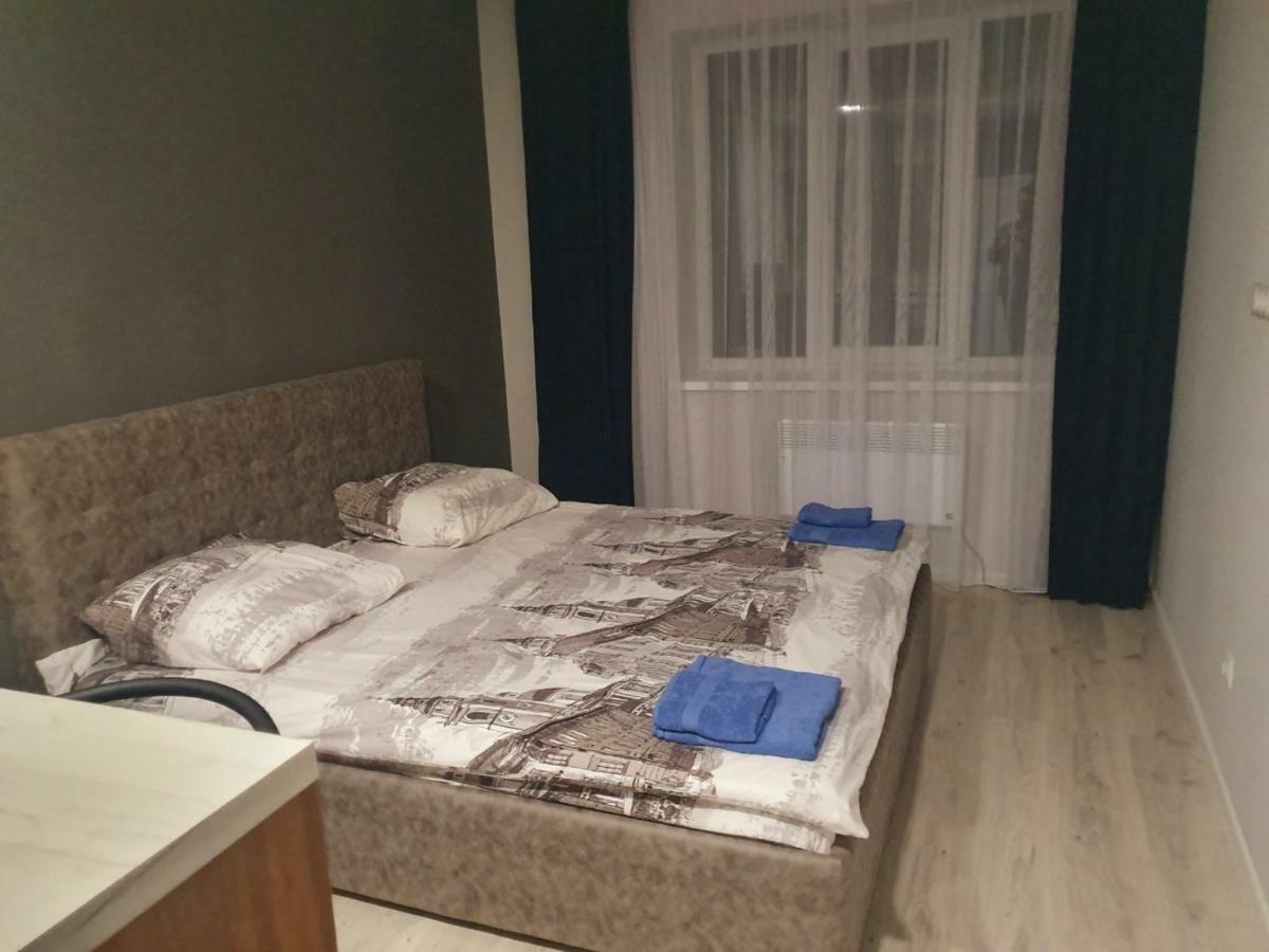 Apartments Yes Oujhorod Extérieur photo