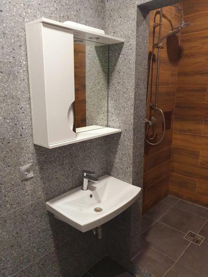 Apartments Yes Oujhorod Extérieur photo